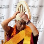His Holiness was presented with a traditional ceremonial hat  as well as a scarf specially woven by the staff of the museum.